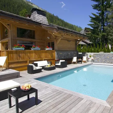 Chalet Sainte-foy-l'argentiere Chalet Sleeps 50 Wifi