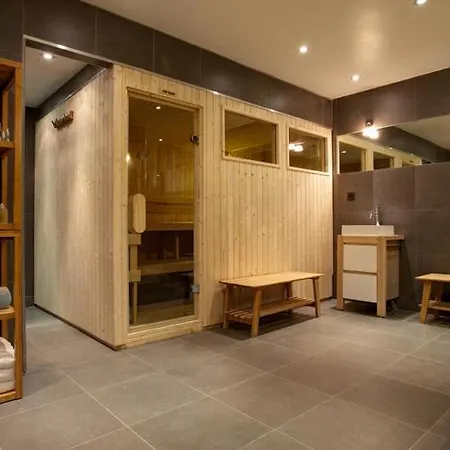 Sainte-foy-l'argentiere Chalet Sleeps 50 Wifi Chalet *